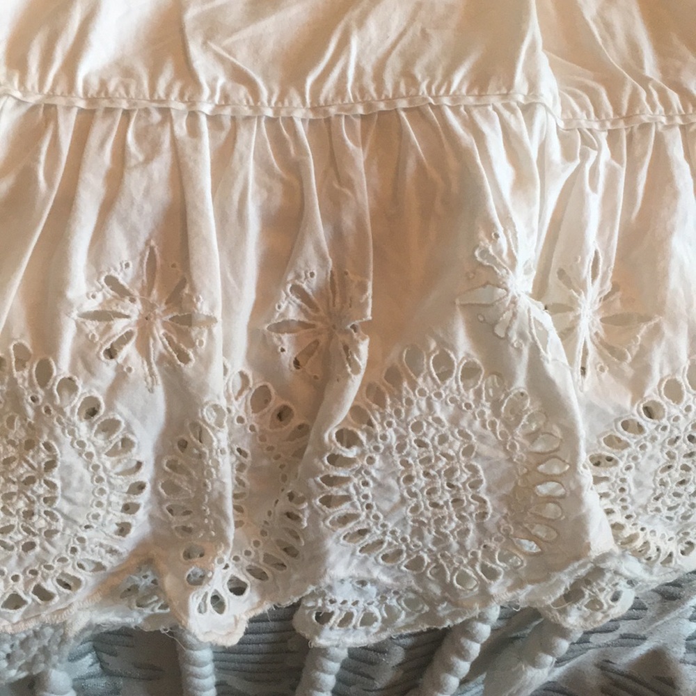 Limited lace skirt - Picture 3 of 6